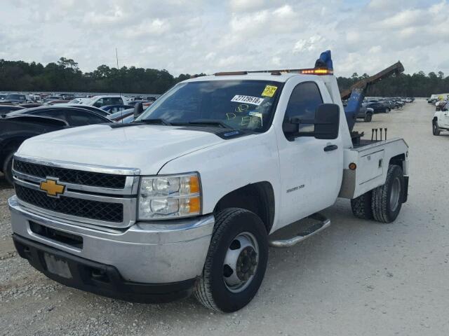 1GB3CZCG6EF149622 - 2014 CHEVROLET SILVERADO WHITE photo 2