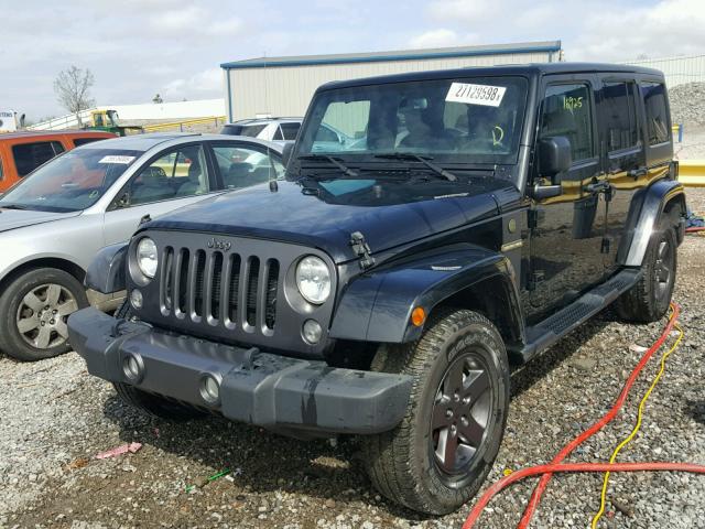 1C4HJWDGXGL202685 - 2016 JEEP WRANGLER U BLACK photo 2