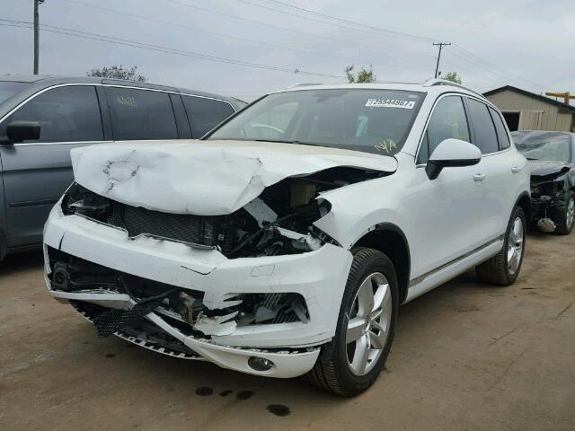 WVGEP9BP9DD002257 - 2013 VOLKSWAGEN TOUAREG V6 WHITE photo 1