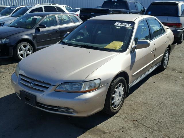 1HGCG66531A077683 - 2001 HONDA ACCORD LX GOLD photo 2