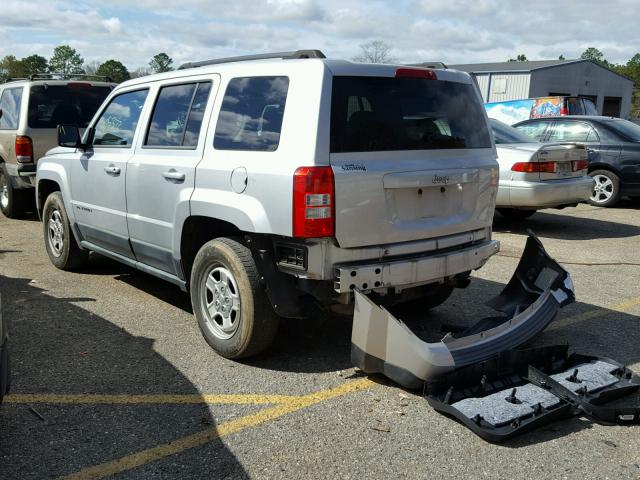 1J4NT1GB3BD197262 - 2011 JEEP PATRIOT SP SILVER photo 3