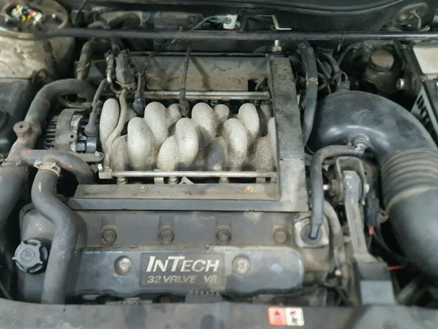 1LNHM97V72Y696014 - 2002 LINCOLN CONTINENTA WHITE photo 7