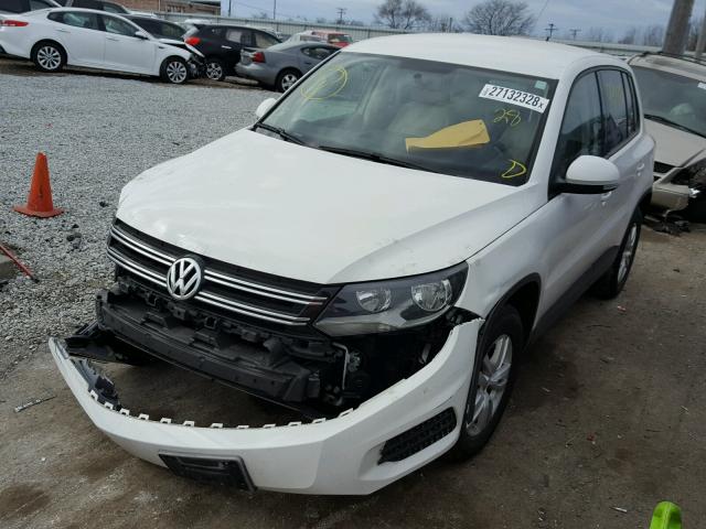 WVGAV7AX3CW577161 - 2012 VOLKSWAGEN TIGUAN S WHITE photo 2