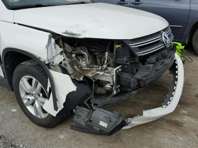 WVGAV7AX3CW577161 - 2012 VOLKSWAGEN TIGUAN S WHITE photo 9