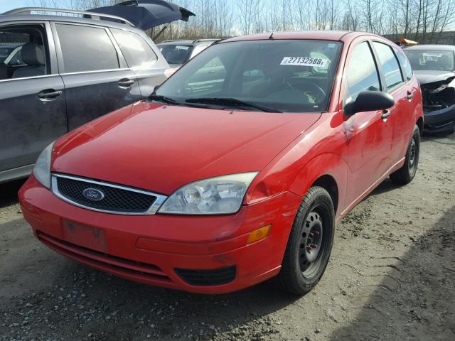 1FAHP37N37W115660 - 2007 FORD FOCUS ZX5 RED photo 2