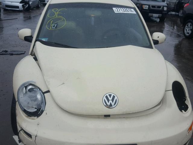 3VWPW31C76M415326 - 2006 VOLKSWAGEN NEW BEETLE 奶油色 照片 7