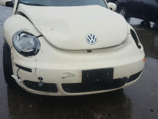 3VWPW31C76M415326 - 2006 VOLKSWAGEN NEW BEETLE 奶油色 照片 9