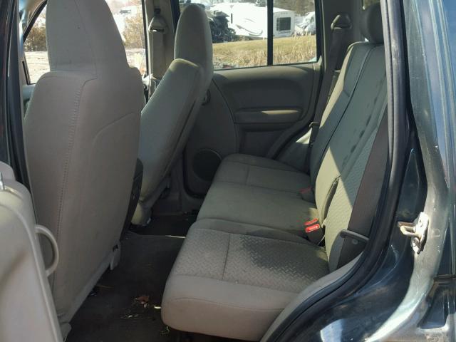 1J4GL38K15W727286 - 2005 JEEP LIBERTY RE GREEN photo 6