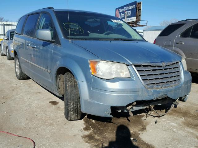 2A4RR5D12AR491590 - 2010 CHRYSLER TOWN & COU SILVER photo 1