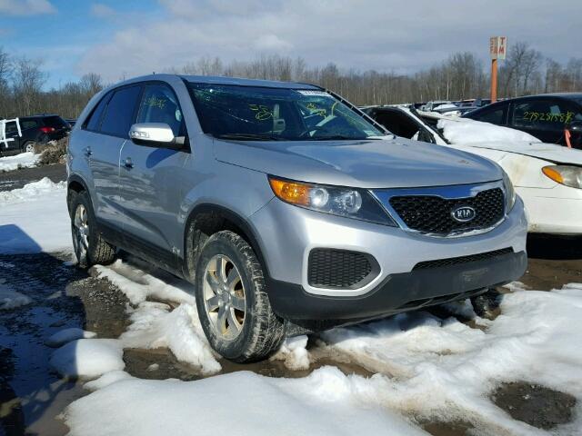 5XYKTCA11BG060956 - 2011 KIA SORENTO BA SILVER photo 1