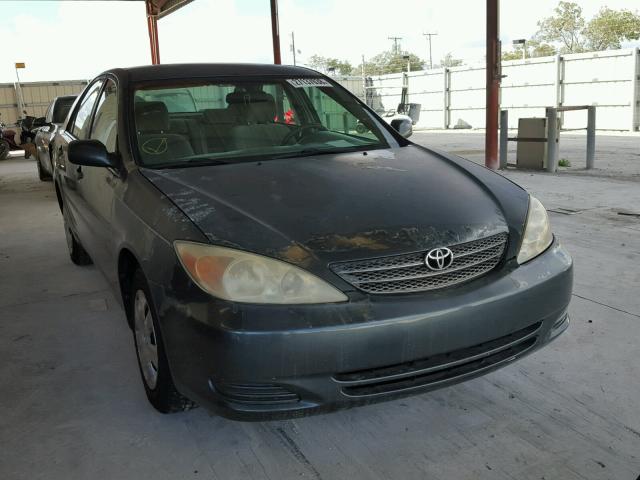 4T1BE32K92U584156 - 2002 TOYOTA CAMRY LE GREEN photo 1