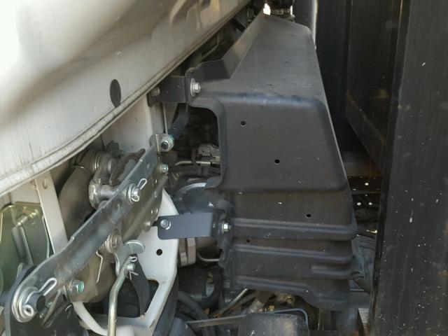 JALE5W16XG7304000 - 2016 ISUZU NQR თეთრი ფოტო 7