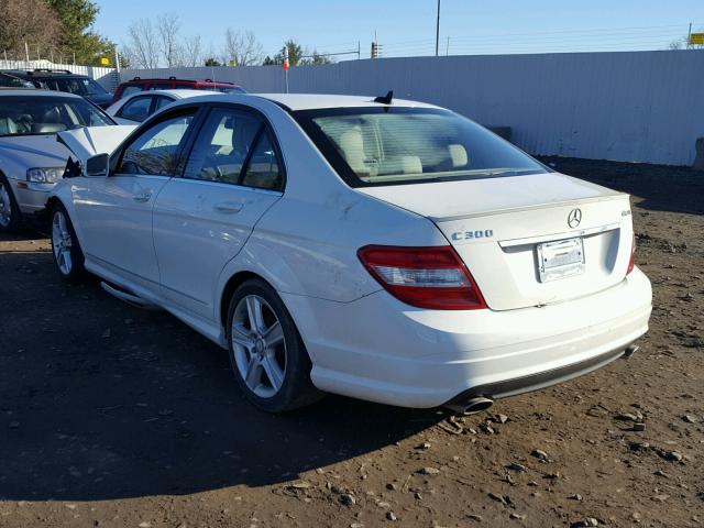 WDDGF8BB4BR179965 - 2011 MERCEDES-BENZ C 300 4MAT WHITE photo 3