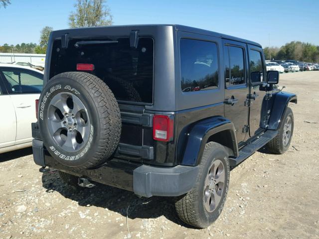 1C4HJWEG9GL301111 - 2016 JEEP WRANGLER U BLACK photo 4