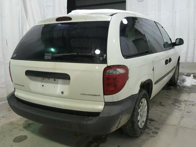 1C4GJ25332B652368 - 2002 CHRYSLER VOYAGER WHITE photo 4