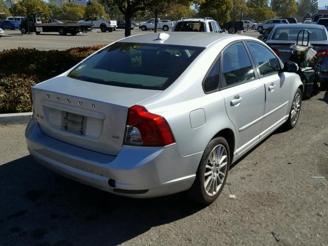 YV1MS382692452842 - 2009 VOLVO S40 2.4I SILVER photo 4