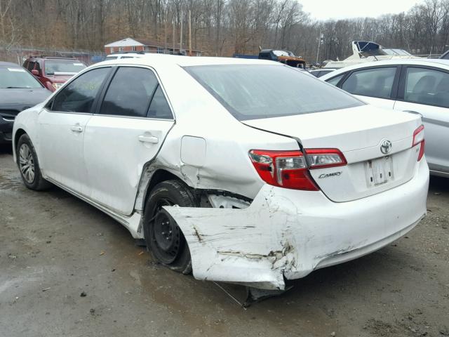 4T1BF1FK0CU540365 - 2012 TOYOTA CAMRY BASE WHITE photo 3