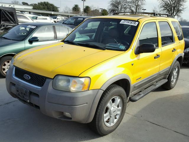 1FMCU04182KA67842 - 2002 FORD ESCAPE XLT YELLOW photo 2