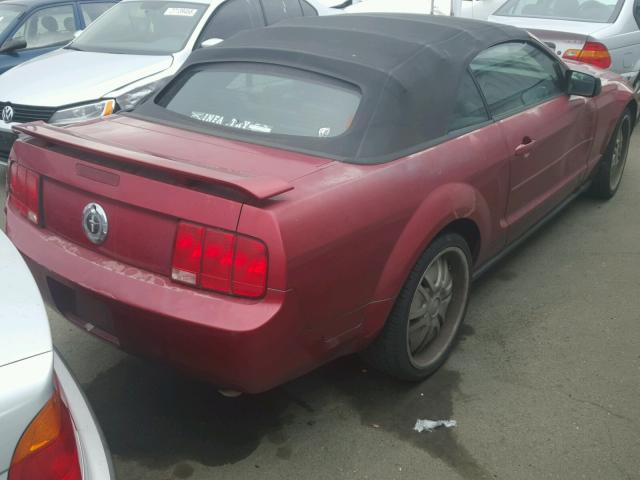 1ZVFT84N455216785 - 2005 FORD MUSTANG RED photo 4