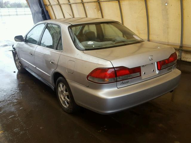 1HGCG56762A075021 - 2002 HONDA ACCORD SE SILVER photo 3