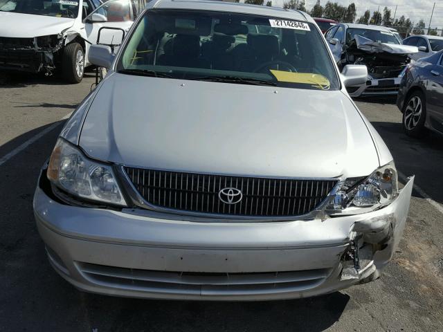 4T1BF28B4YU018929 - 2000 TOYOTA AVALON XL SILVER photo 9