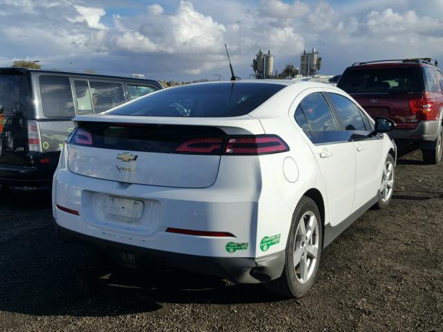 1G1RE6E43EU112307 - 2014 CHEVROLET VOLT WHITE photo 4