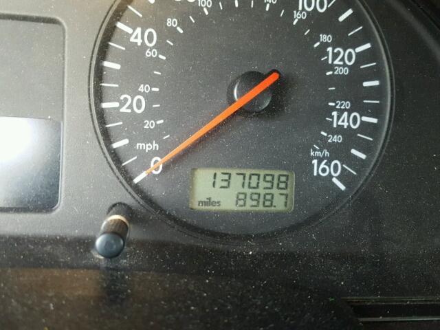 WVWEH63B71E034780 - 2001 VOLKSWAGEN PASSAT GLX 白色 照片 8