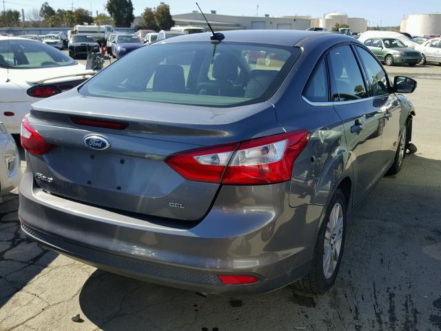 1FAHP3H26CL184603 - 2012 FORD FOCUS SEL GRAY photo 4