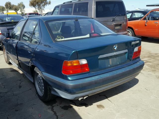 WBACB4312PFL08603 - 1993 BMW 325 I AUTO GREEN photo 3