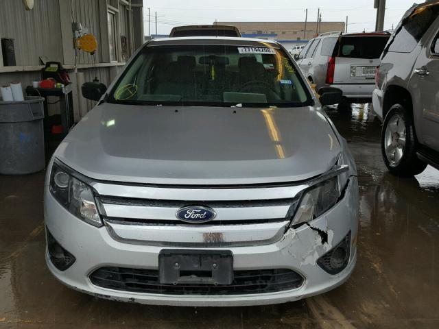 3FAHP0GA2BR304159 - 2011 FORD FUSION S SILVER photo 9