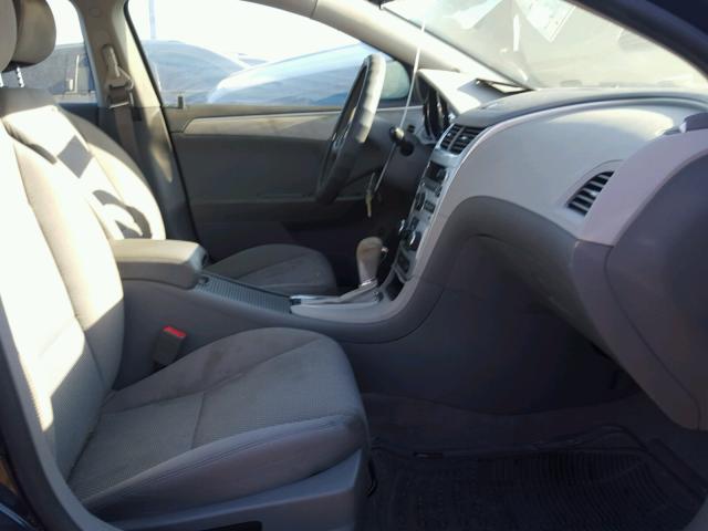 1G1ZB5E17BF303544 - 2011 CHEVROLET MALIBU LS ლურჯი ფოტო 5