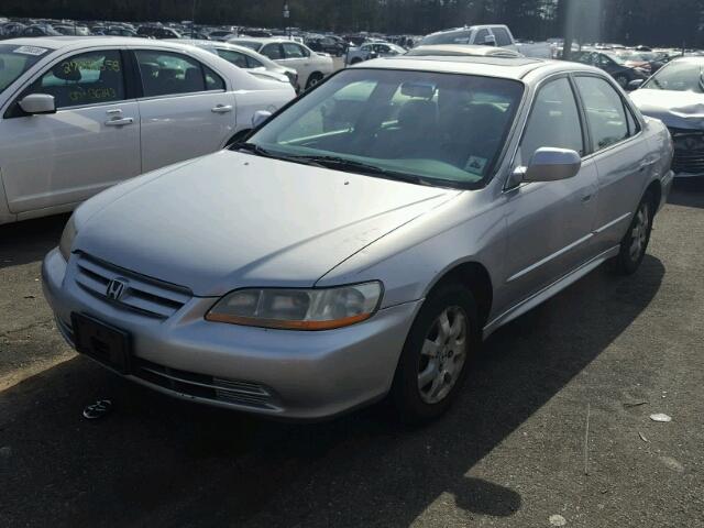 1HGCG65891A028953 - 2001 HONDA ACCORD EX SILVER photo 2