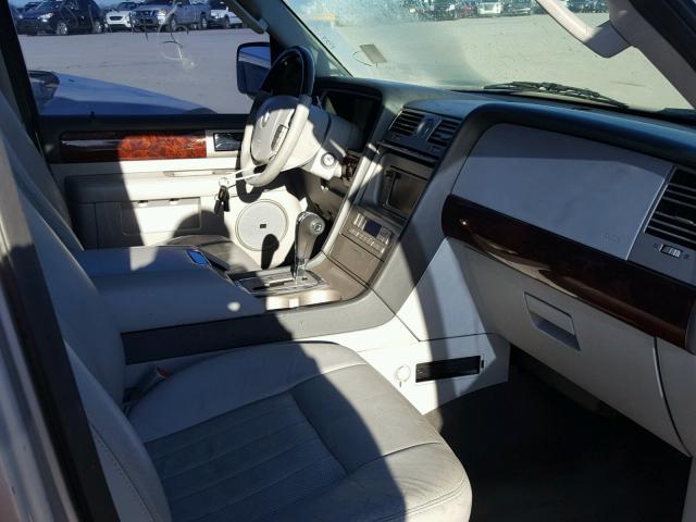 5LMFU28576LJ00199 - 2006 LINCOLN NAVIGATOR ვერცხლისფერი ფოტო 5