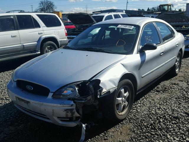 1FAFP53255A119914 - 2005 FORD TAURUS SE GRAY photo 2