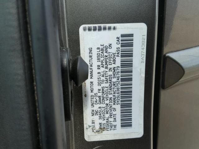 5Y2SL63875Z467679 - 2005 PONTIAC VIBE GRAY photo 10