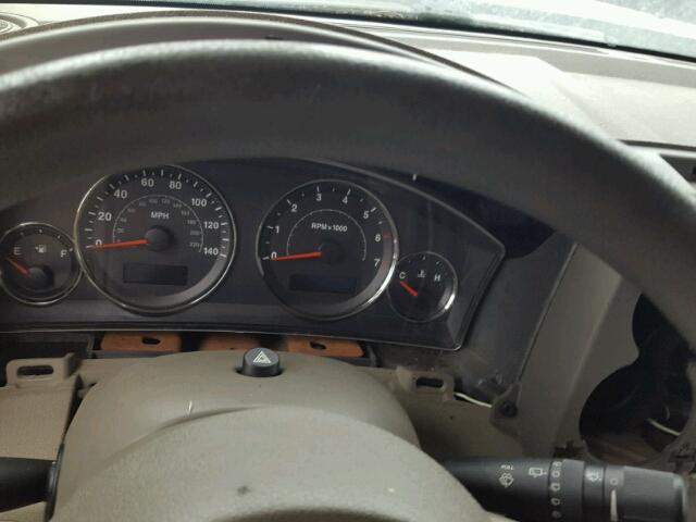 1J8HG48N16C229227 - 2006 JEEP COMMANDER თეთრი ფოტო 8