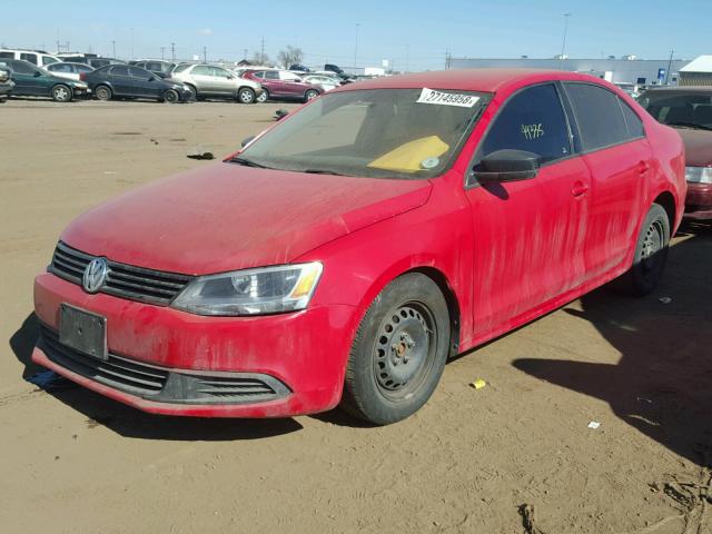 3VW2K7AJ4EM249101 - 2014 VOLKSWAGEN JETTA BASE 红色 照片 2