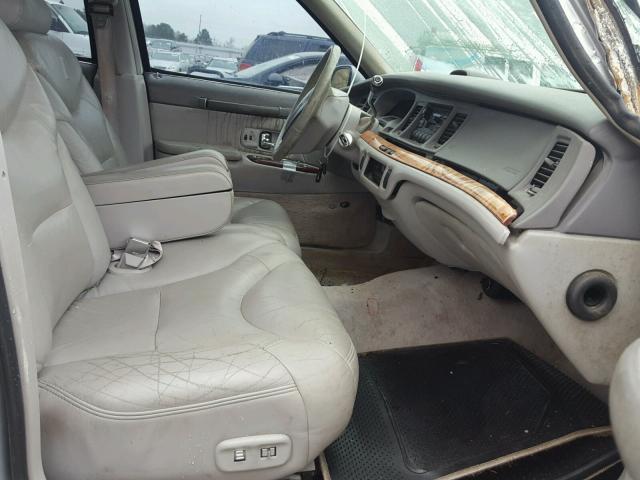 1LNLM83W7TY665544 - 1996 LINCOLN TOWN CAR C SILVER photo 5