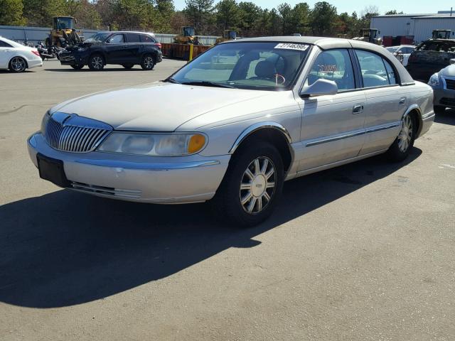 1LNHM97V2YY791993 - 2000 LINCOLN CONTINENTA TAN photo 2