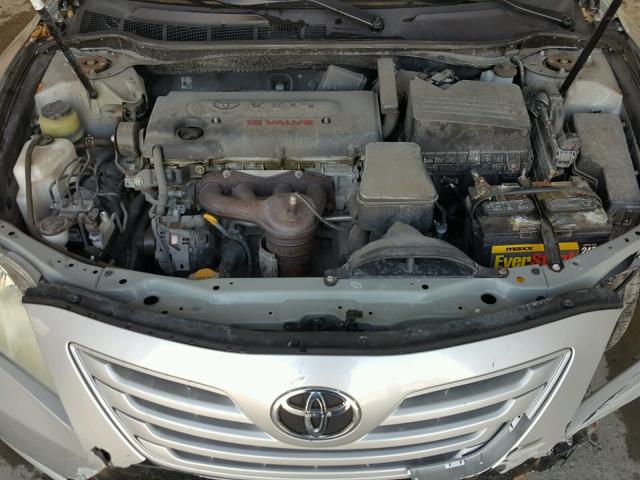 4T1BE46K27U026866 - 2007 TOYOTA CAMRY NEW SILVER photo 7