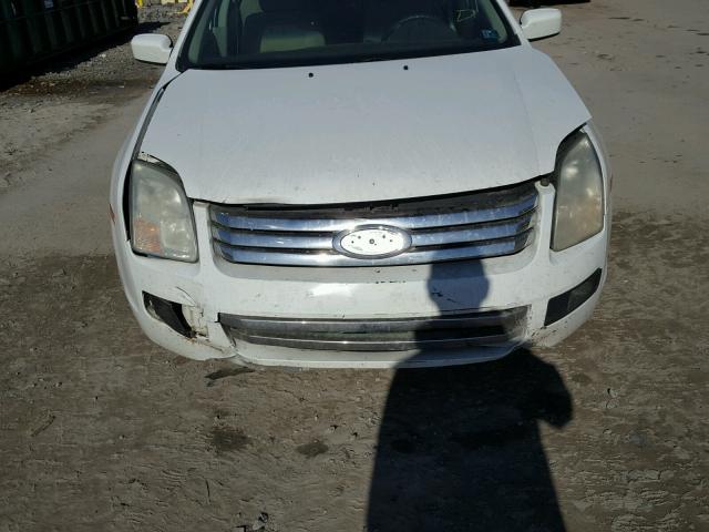 3FAFP07Z86R250661 - 2006 FORD FUSION SE WHITE photo 9