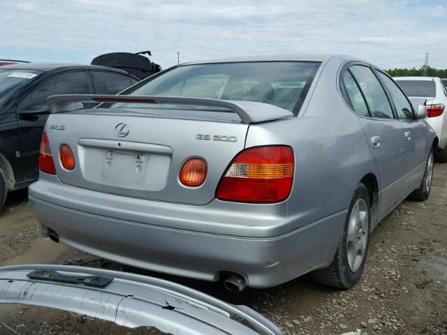 JT8BD68S9X0061832 - 1999 LEXUS GS 300 SILVER photo 4