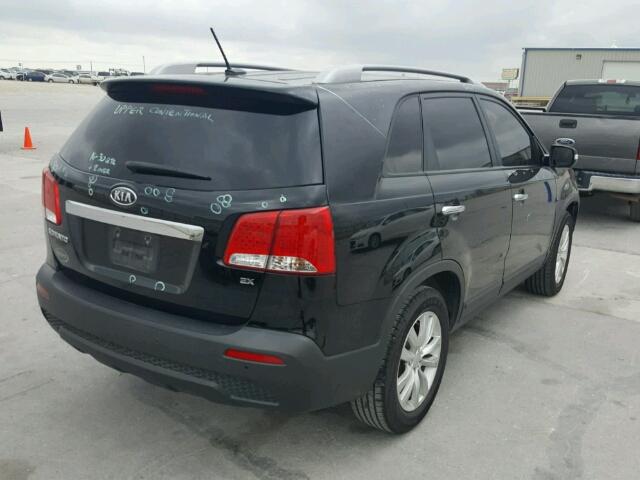 5XYKU3A13BG144628 - 2011 KIA SORENTO EX BLACK photo 4