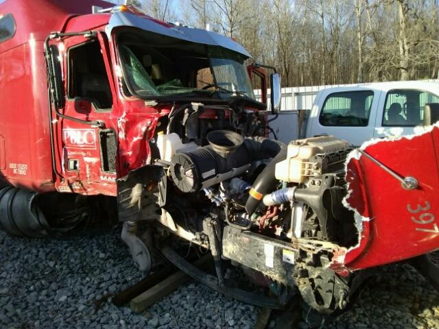 1M1AW02Y9CM021397 - 2012 MACK 600 CXU600 RED photo 9