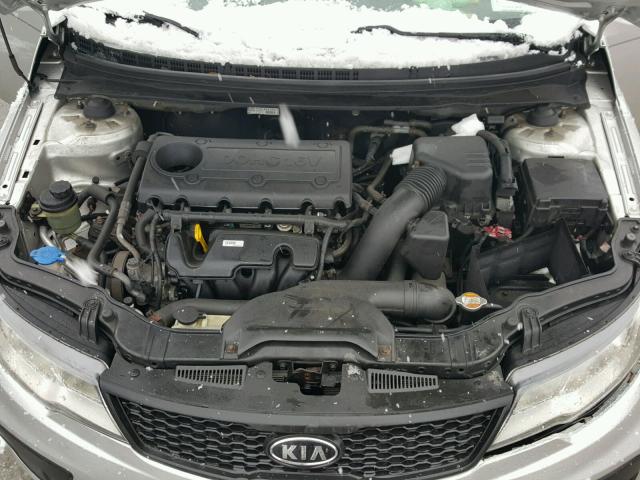 KNAFU6A2XC5517408 - 2012 KIA FORTE EX SILVER photo 7