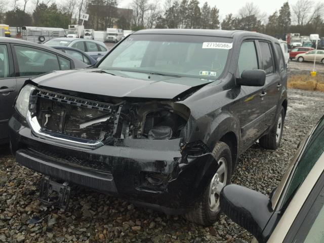 5FNYF4H28BB067738 - 2011 HONDA PILOT LX BLACK photo 2