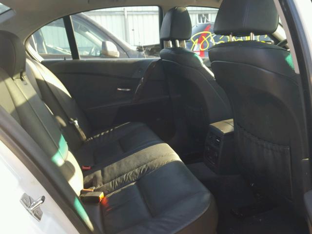 WBANF33587CS41159 - 2007 BMW 525 XI WHITE photo 6