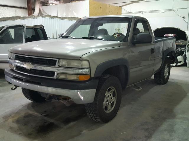 1GCEK14V3XZ175490 - 1999 CHEVROLET SILVERADO TAN photo 2