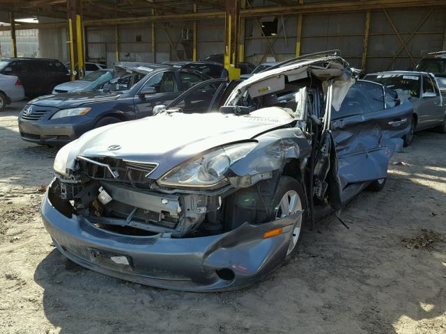 JTHBA30G355137253 - 2005 LEXUS ES 330 GRAY photo 2