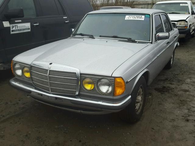 WDB12303312084885 - 1980 MERCEDES-BENZ 280E SILVER photo 2